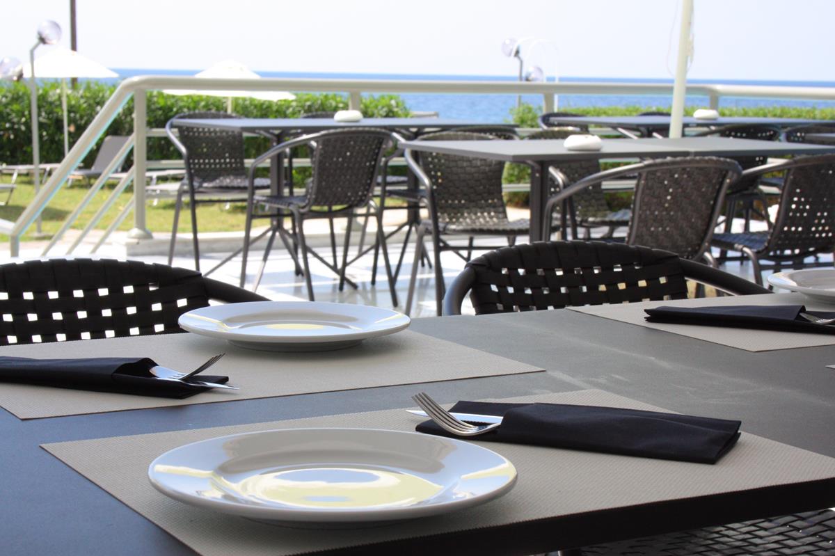 halkidiki hotels - Skion Palace Beach Hotel